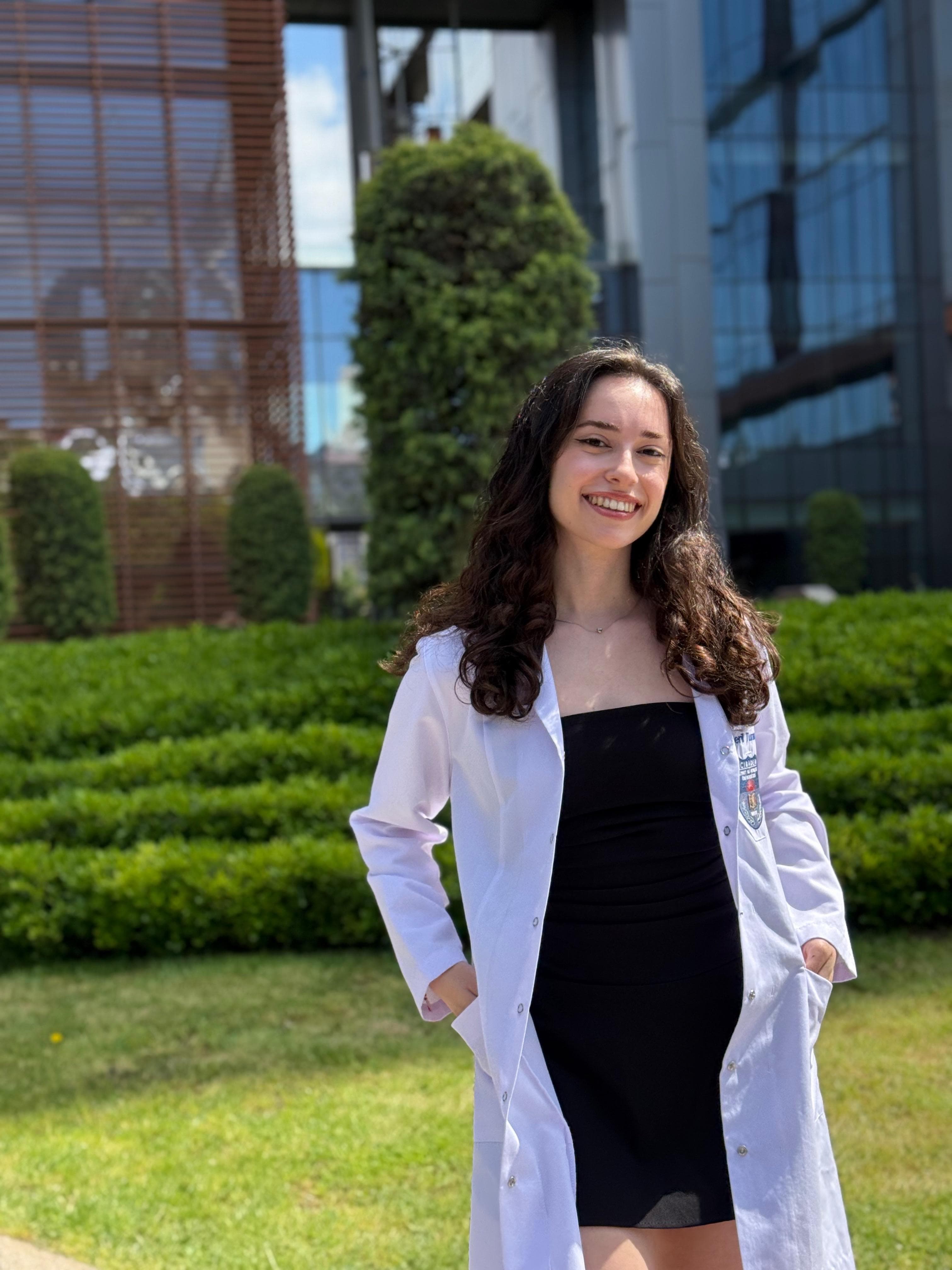 aylin-odabasi-portre